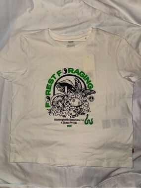 Levi’s Graphic Crop Tee “Forest Foraging” White Size Medium